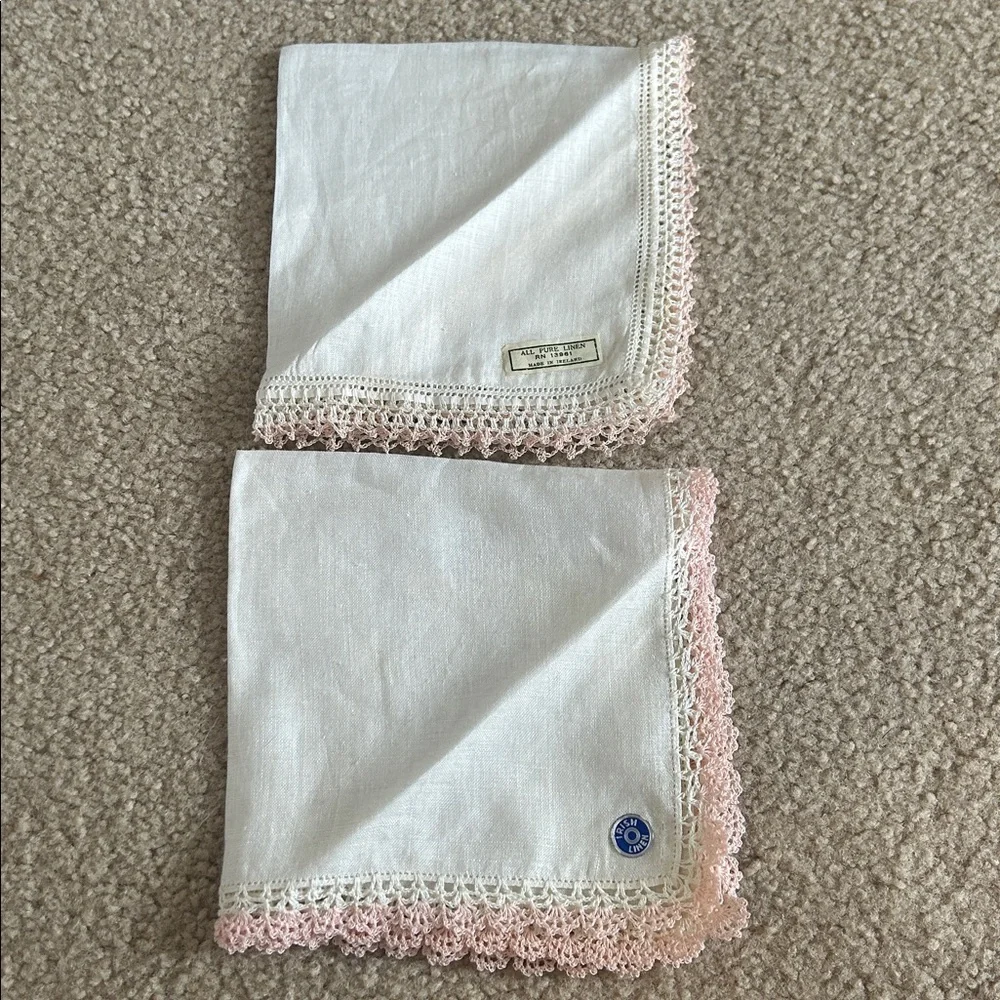 Vintage Off White Linen Handkerchiefs/Cocktail Napkins with Pink Crochet Trim